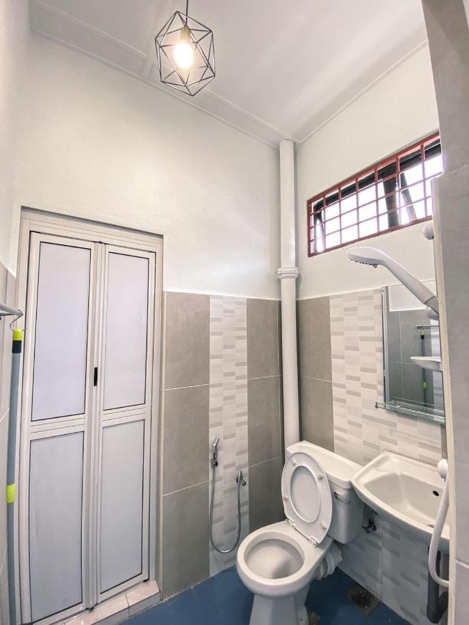 Queen Room Bukit Mertajam Alma Impian Kültér fotó