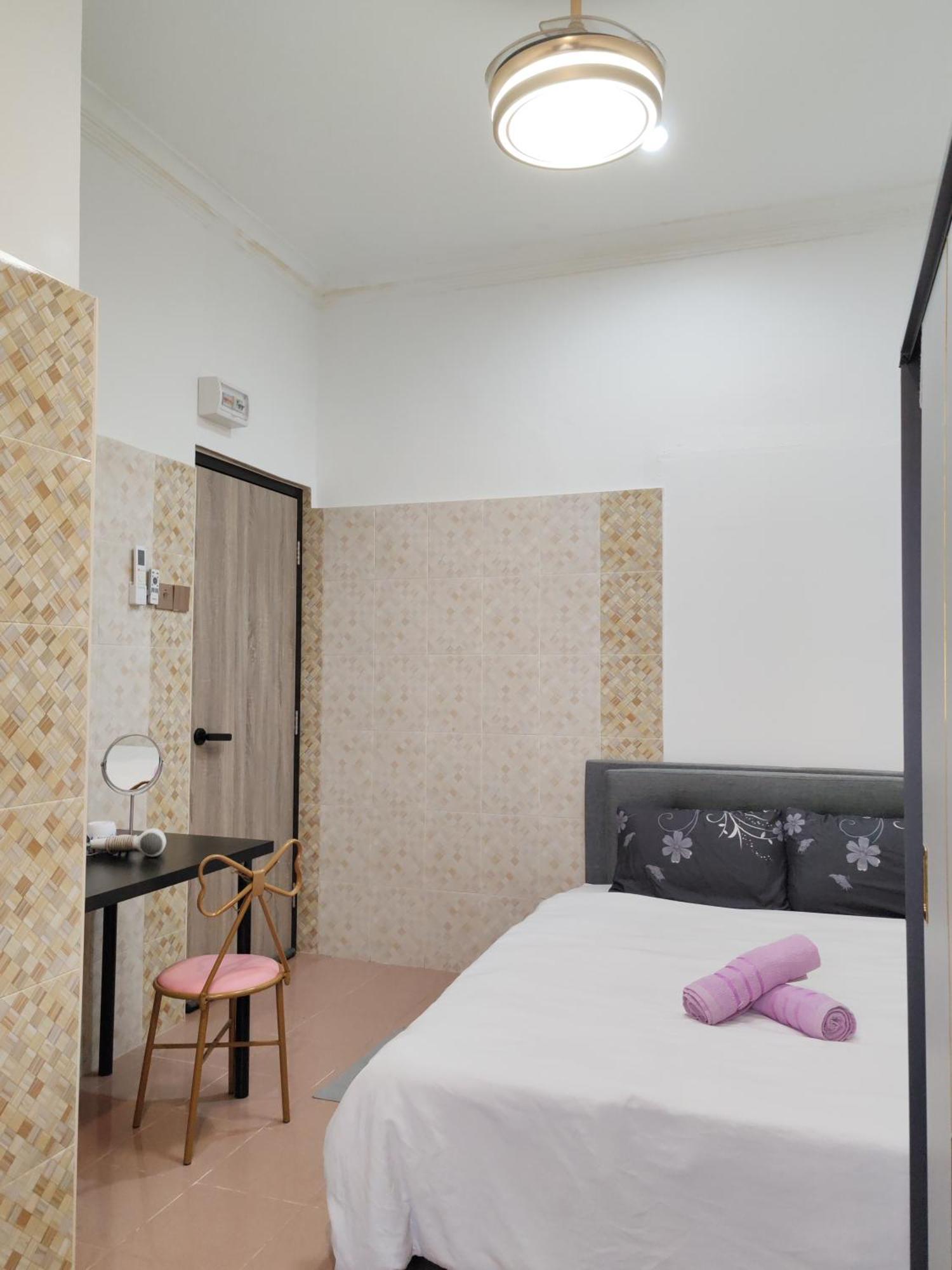 Queen Room Bukit Mertajam Alma Impian Kültér fotó